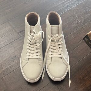 Unlisted Men's Cream Chukka Boots